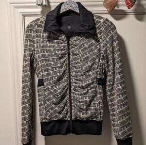 Lululemon Rare Reversible Logo Print Full Zip Jacket Size 8 Black White Y2K